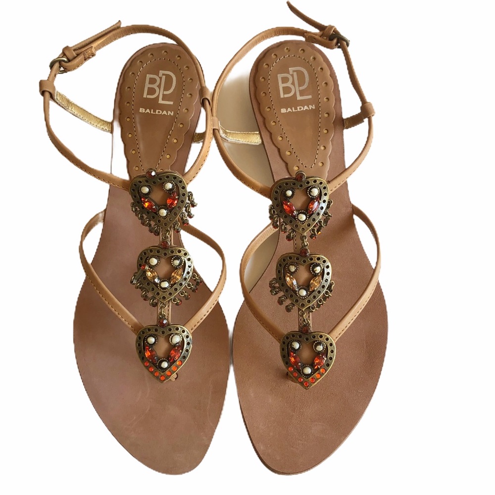 NEW Baldan Italian Tan Leather Heart Rhinestone Embellished Flat Sandals 38.5